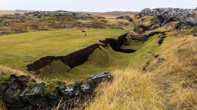 Vesnice Grindavík leží přímo pod islandským vulkánem.