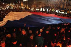 Češi ztrácí důvěru ve fungování zdejší demokracie