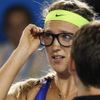 Australian Open: Azarenková s brýlemi