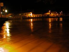 Povodně v Uherském Hradišti - noční pohled na Rybárny