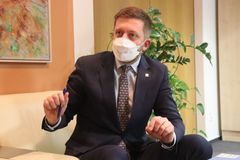 Český systém pomoci uprchlíkům chtějí převzít i další země, říká Rakušan