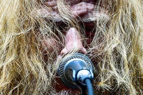 Na koncert Five Finger Death Punch a Megadeth v Praze přišlo skoro 10 tisíc lidí