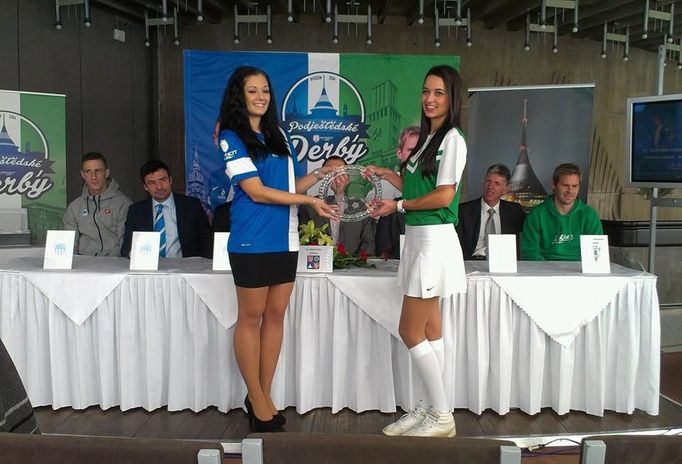 Podještědské derby Liberec vs. Jablonec (trofej, Král Ještědu)