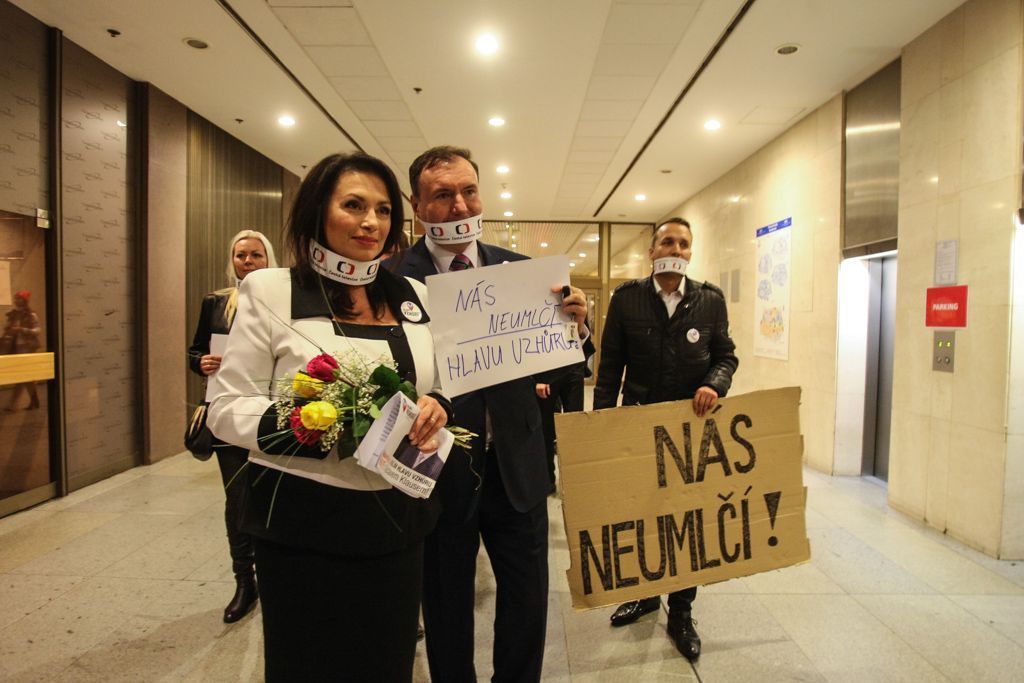 Nepozvaní na superdebatu