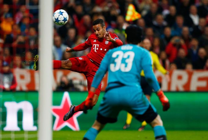 Bayern Munich's Thiago Alcantara in action Reuters / Michael Dalder Livepic EDITORIAL USE ONLY.