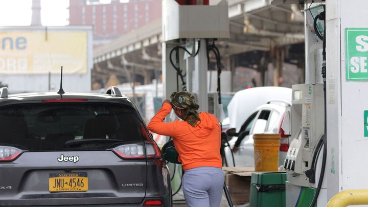 Češka z Jágrova města: Trumpovi pomohly ceny v obchodech a drahý benzín