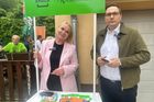 Havlíček o mně lže, říká Černochová o svém soupeři. Ten tvrdí, že ji v Praze dohání