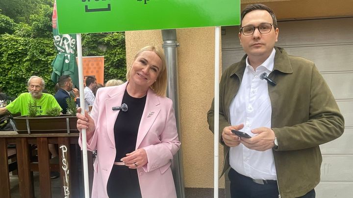 Havlíček o mně lže, říká Černochová o svém soupeři. Ten tvrdí, že ji v Praze dohání; Zdroj foto: Radek Bartoníček