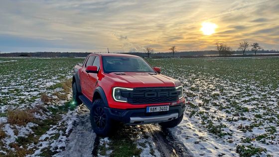 Raptor ze všech "nejraptorovatější". Extrémní pick-up od Fordu má duši rebela