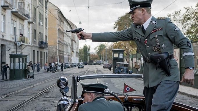 Další snímek o atentátu na Reinharda Heydricha s názvem Smrtihlav je filmovější než loňský Anthropoid, tvrdí filmový kritik Kamil Fila.