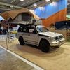 historická a filmová auta autosalon Paříž