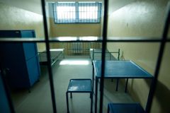 Policie chytila tři uprchlé vězně z věznice Kynšperk. Při zadržení se nebránili