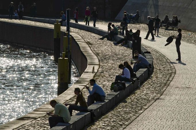 Nábřeží Sprévy, Berlín, 16. březen 2012.