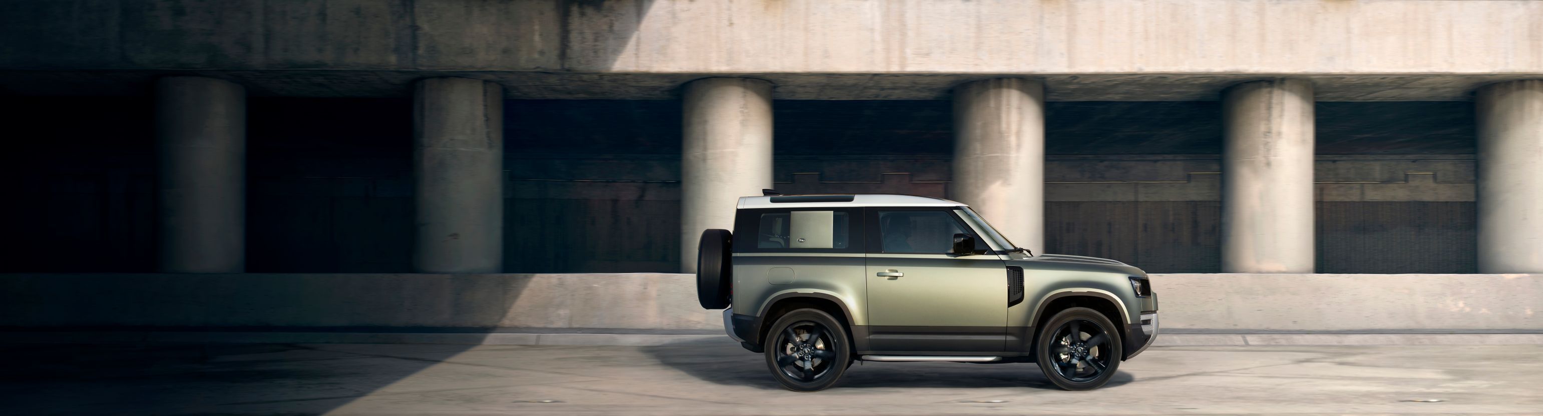 Land Rover Defender 2019