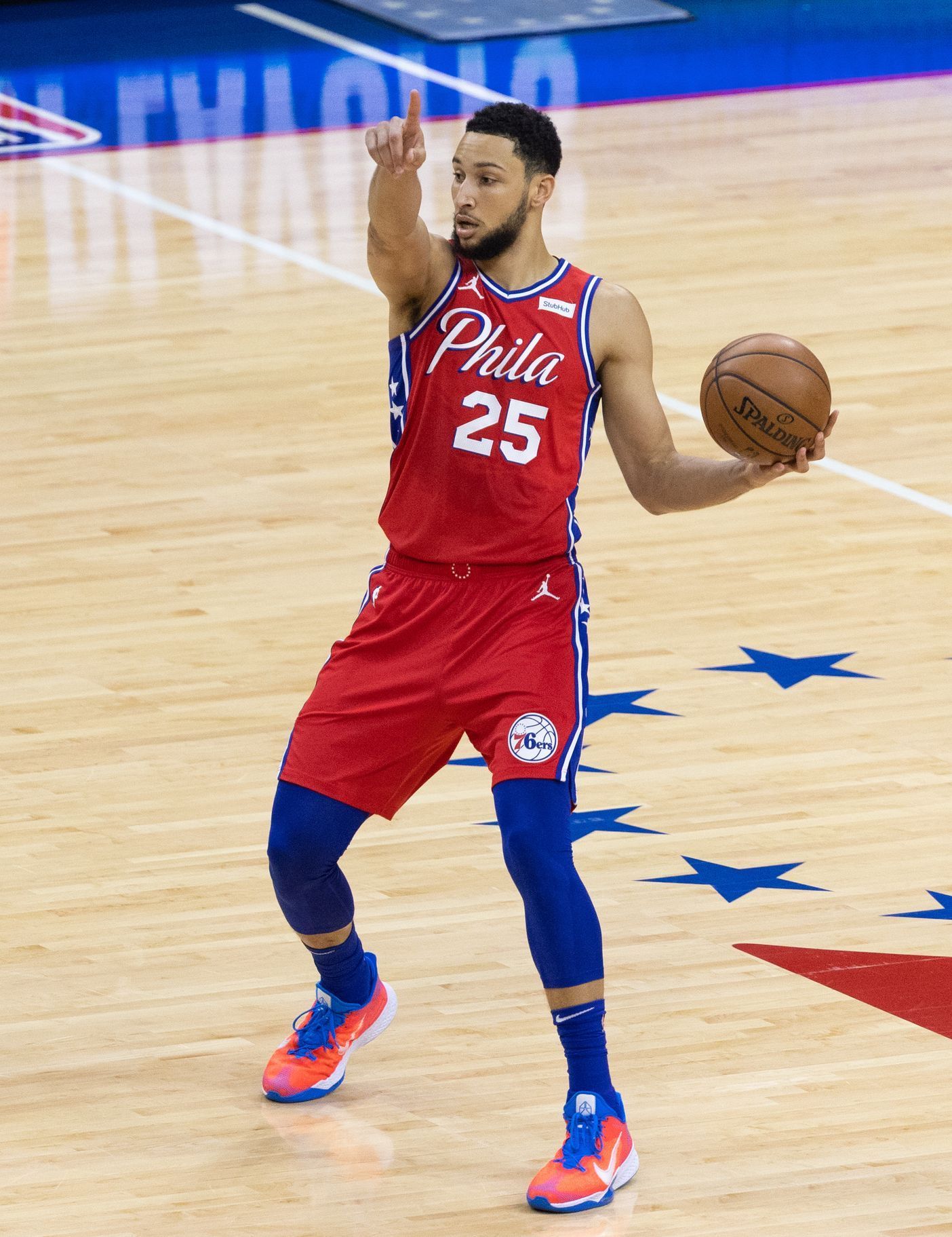 Ben Simmons v dresu klubu NBA Philadelphia 76ers