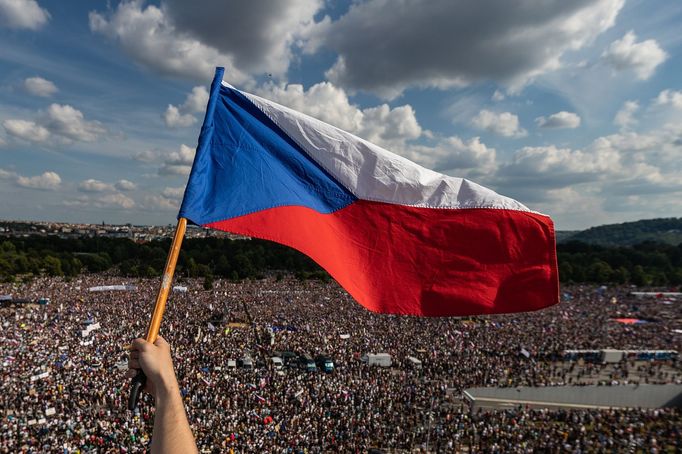 Nominace na Czech Press Photo 2019 (Aktualita a Lidé, o kterých se mluví)