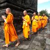 Vesak, Budha, slavnost