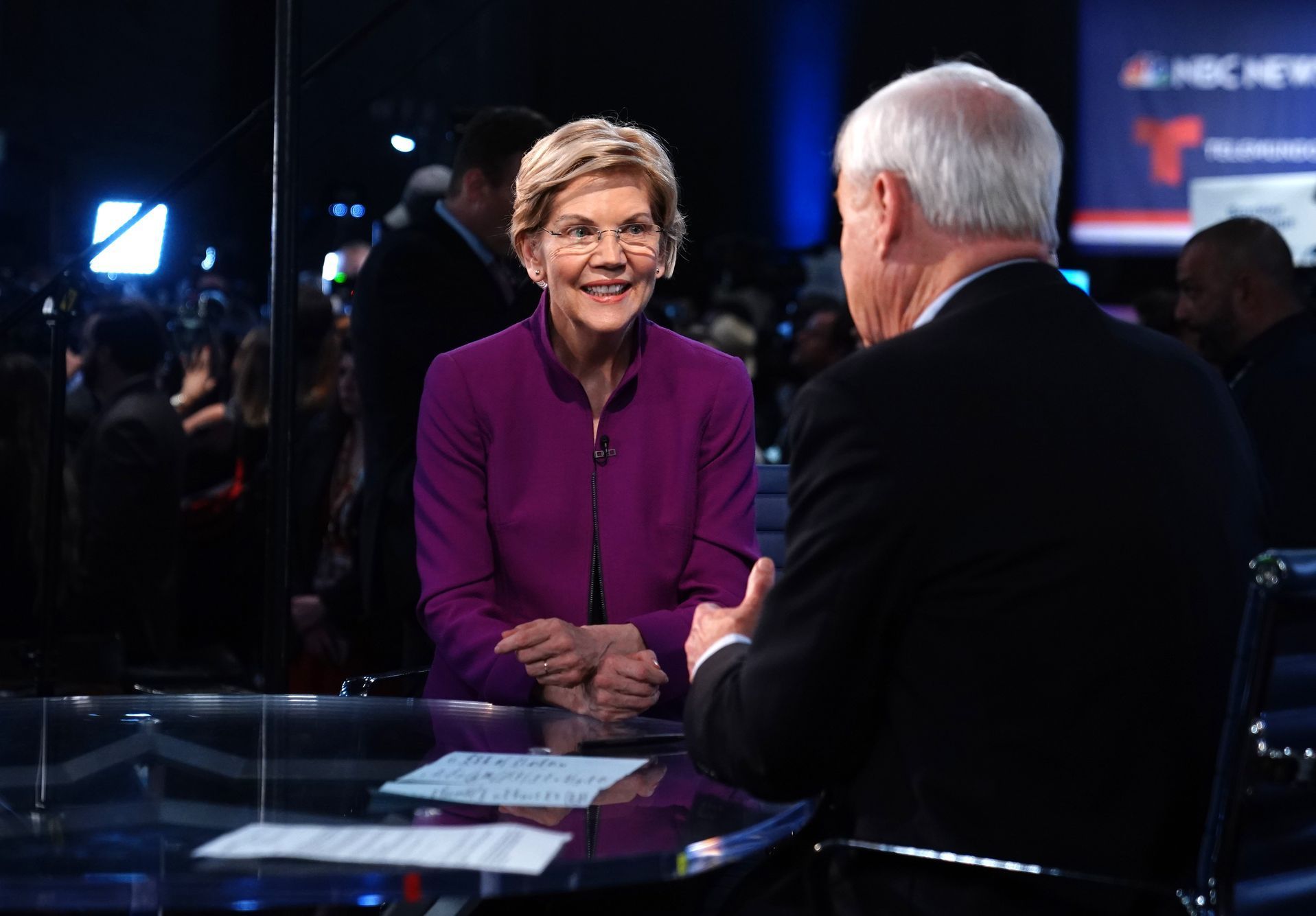 Elizabeth Warrenová - první debata kandidátů na demokratickou nominaci