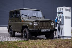 UAZ na baterky míří z Česka do Evropy. Firma MW Motors ho nabízí za milion