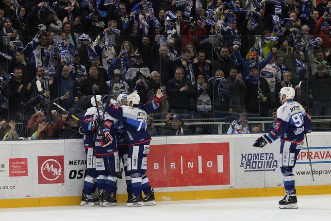 HC Kometa Brno - HC Sparta Praha, radost hráčů Brna