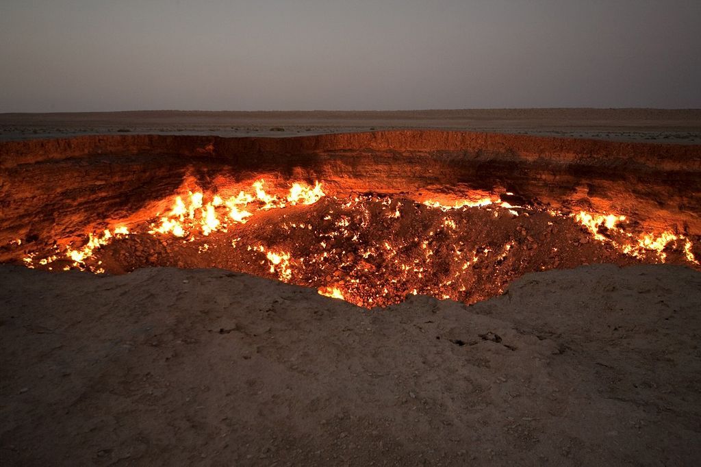 Fotogalerie: Brána do pekel v turkmenském podání