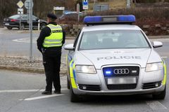 Policie na dálnici D2 odhalila sedm cizinců z Moldavska bez povolení k pobytu