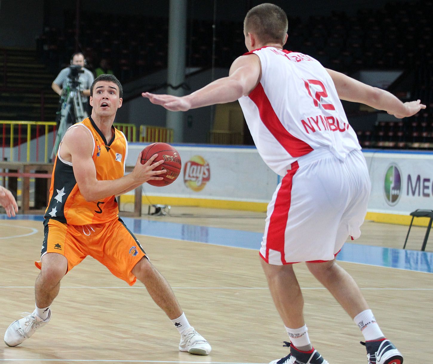 Basketbal, Nymburk - Fuenlabrada: Rašid Mahalbašić (12)