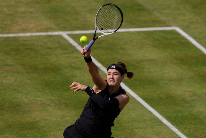 Karolína Muchová na turnaji v londýnském Queen's Clubu