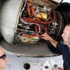 Nahlédněte mezi ostré hochy na základně U.S. Air Force v Kandaháru