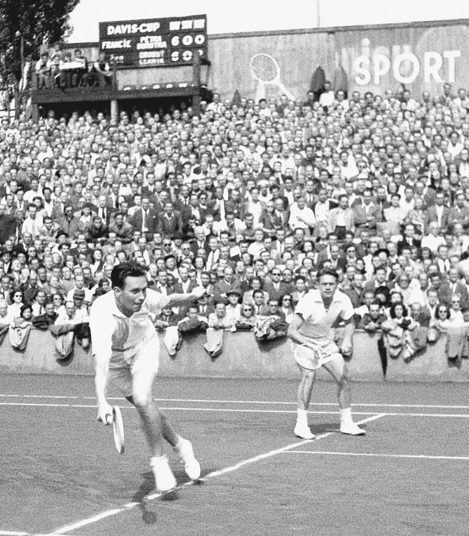 Jednorázové užití / Fotogalerie / Před 100 lety se narodil československý tenista Jaroslav Drobný