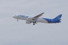 Ruská konkurence Boeingu a Airbusu. Nový dopravní letoun má za sebou první let