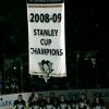 Pittsburgh Penguins - vyvěšování vlajky za vítězství v Stanley cupu