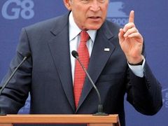 Návrh Schwarzeneggera je v rozporu s politikou prezidenta George Bushe.