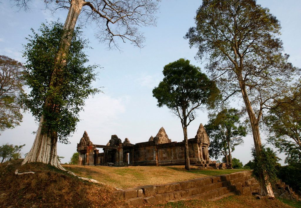 Vojáci rozstříleli z děl část chrámu v Kambodži