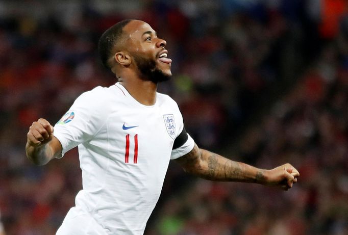 Raheem Sterling slaví gól na 4:0 v zápase kvalifikace ME 2020 Anglie - Česko.