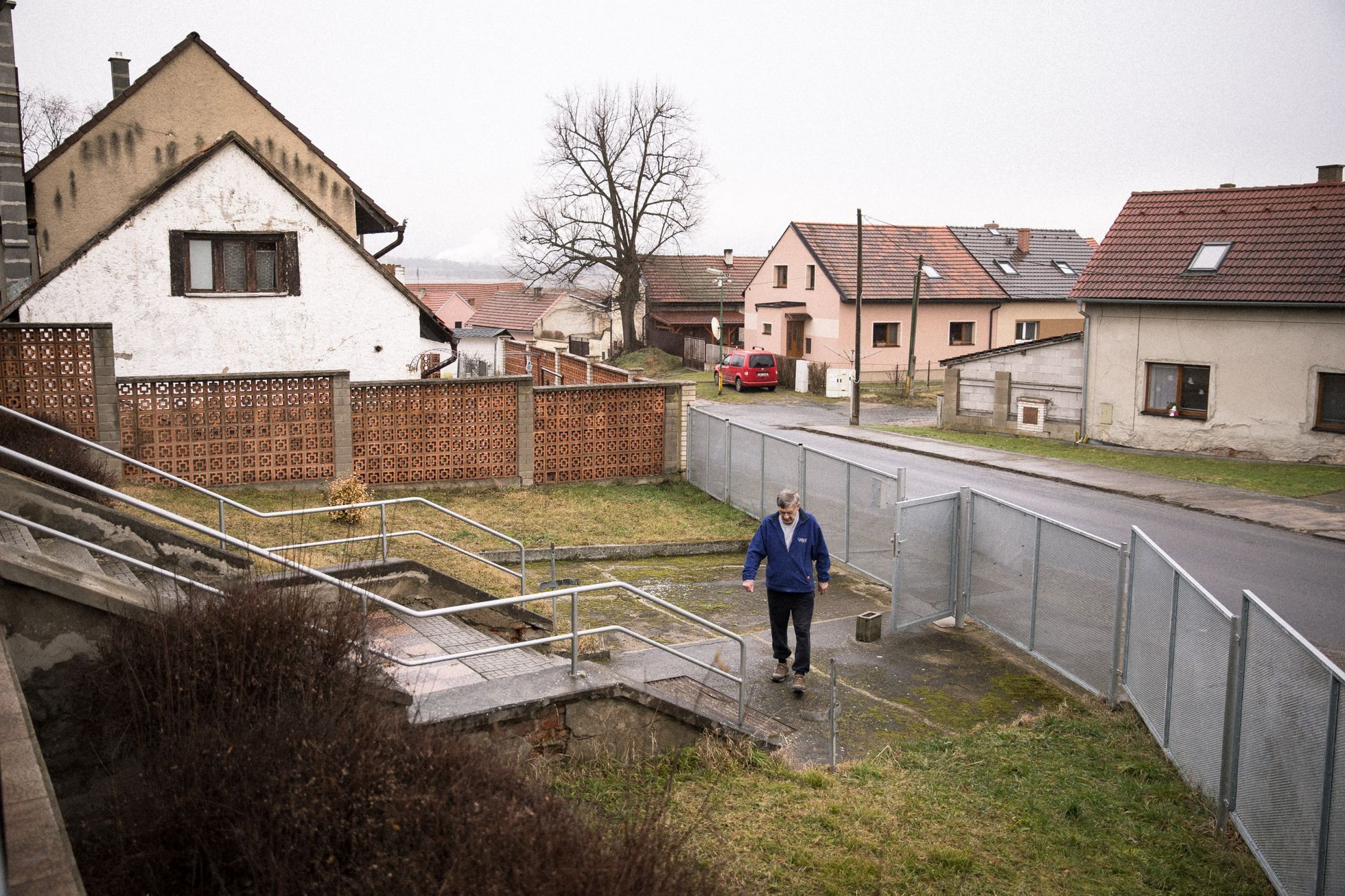Obce u rodiště Petra Pavla, kde volili rozdílně - Kostomlaty pod Řípem a Ctiněves