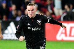 Jako za mlada. Rooney se v MLS blýskl parádním gólem z vlastní poloviny hřiště