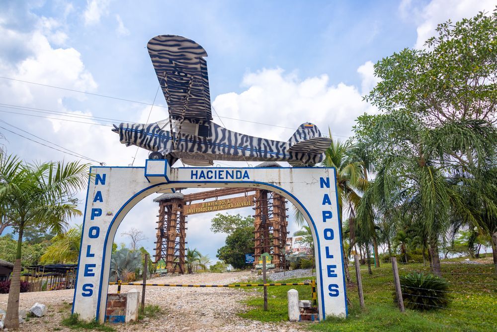 Hacienda Napoles. Vstup na někdejší ranč narkobarona Pabla Escobara.