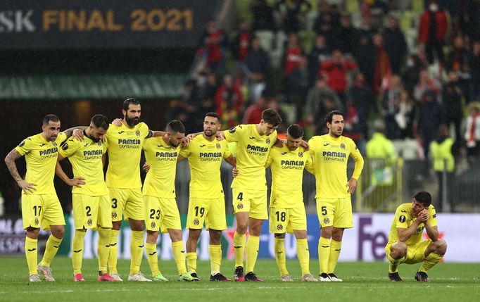 Soccer Football - Europa League Final - Villarreal v Manchester United - Polsat Plus Arena Gdansk, Gdansk, Poland - May 26, 2021 Villarreal players during the penalty sho