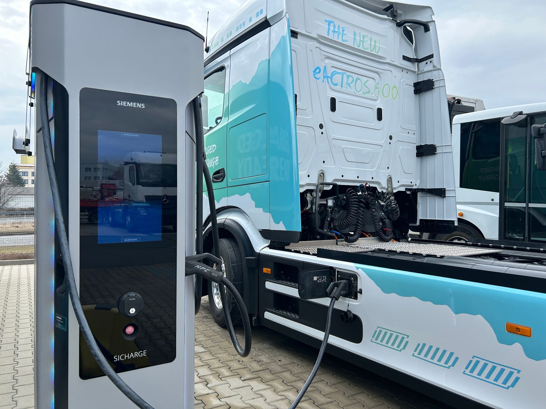 Mercedes-Benz eActros 600