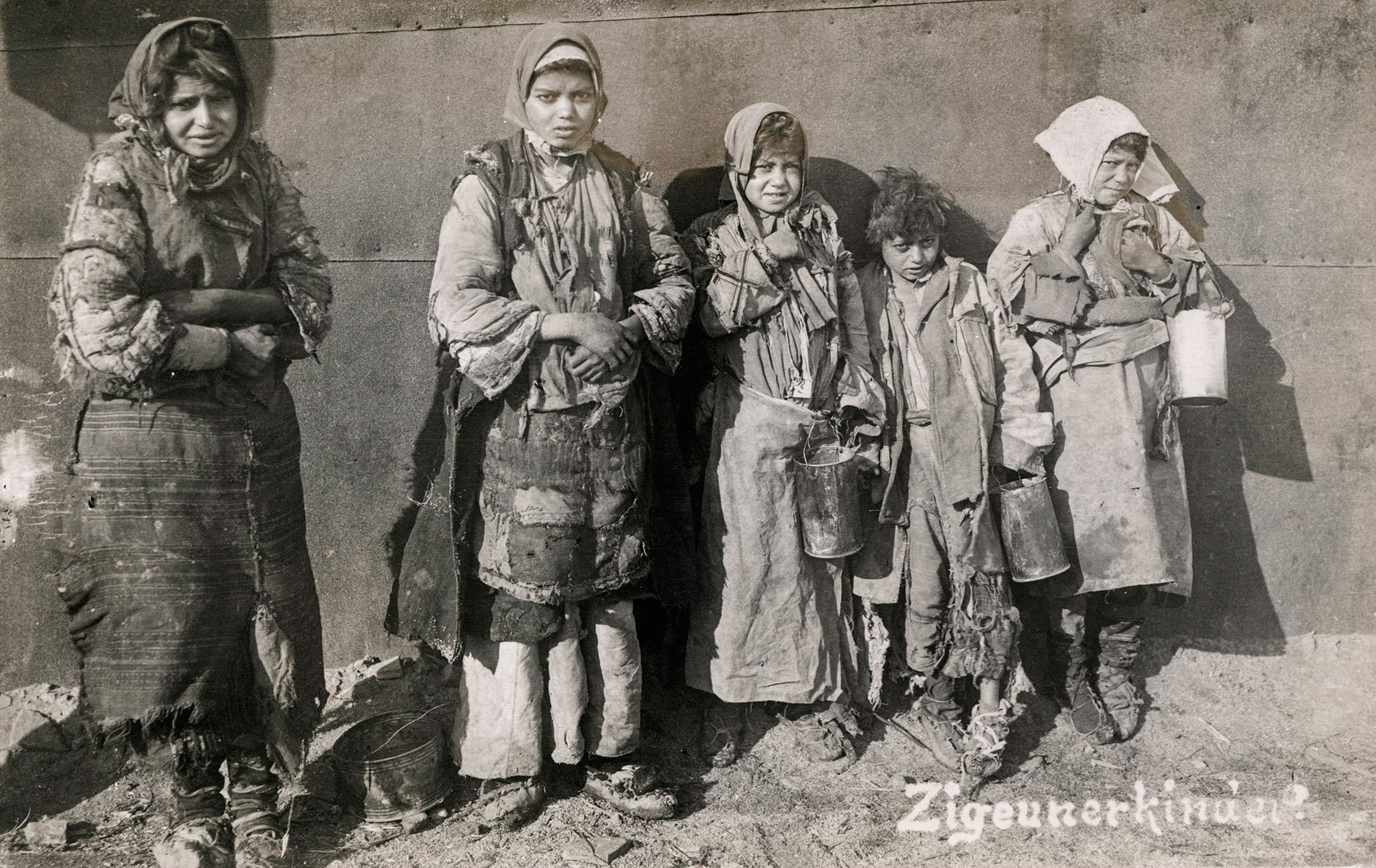 Nepoužívat / Jednorázové použití / Fotogalerie / Makedonští Romové očima německých vojáků / WWI. / 29