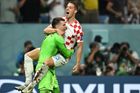 Chorvaté nadále sní o finálové obhajobě. Japonci v osmifinále selhali v penaltách
