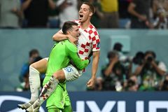 Chorvaté nadále sní o finálové obhajobě. Japonci v osmifinále selhali v penaltách
