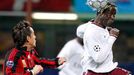 Inzaghi a Sagna v souboji AC Milán a Arsenalu