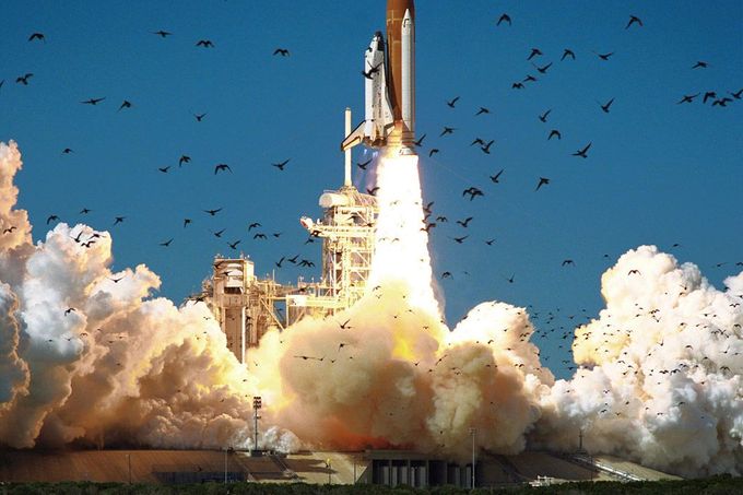 28. leden 1986. Tak romanticky vypadal start raketoplánu Challenger.