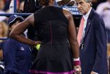 Serena Williamsová spílá rozhodčím v nervózním závěru semifinále US Open