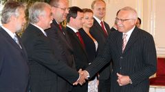 Prezident Klaus na Hradě poděkoval odcházejícím ministrům