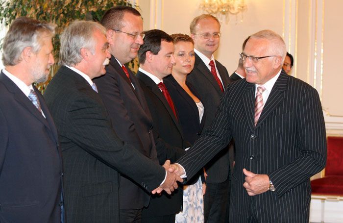 Prezident Klaus na Hradě poděkoval odcházejícím ministrům