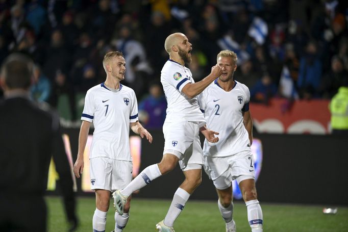 Soccer Football - Euro 2020 - Group J Qualification - Finland v Liechtenstein - Helsinki, Finland November 15, 2019. Teemu Pukki of Finland celebrates his goal with Jasse