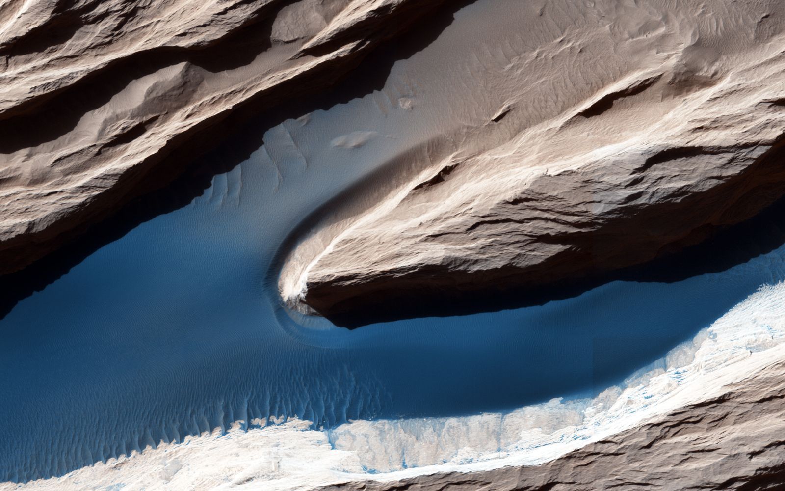 Fotogalerie / Fascinující pohledy na povrch Marsu / NASA / 45